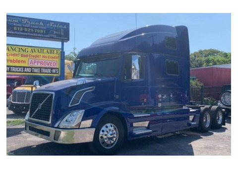 2015 VOLVO VNL64T780